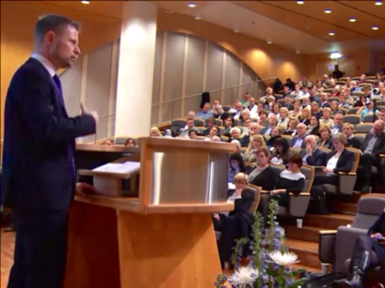 Helseminister Bent Høie legger frem sine visjoner for 2015 (Faksimile fra regjeringen.no)